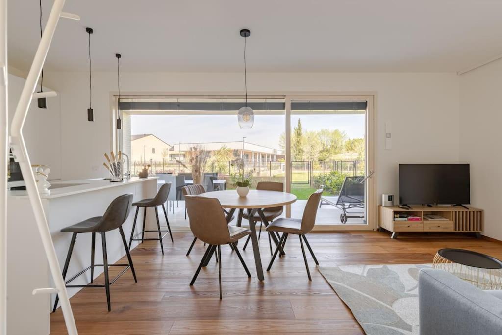 Poolvision Apartamento *